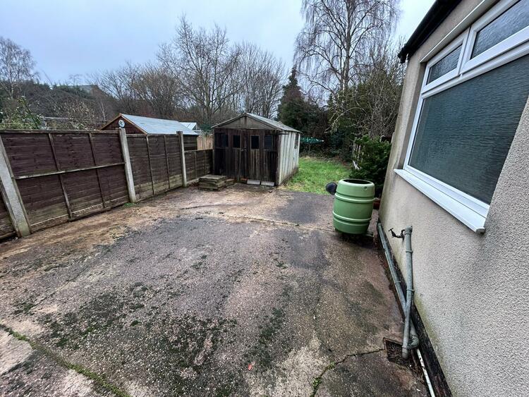 27 Waldemar Grove, Beeston, Nottingham NG9 2BJ