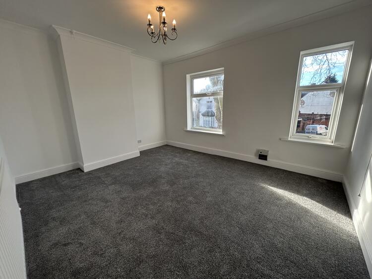 450 Bloxwich Road, Walsall WS3 2UY