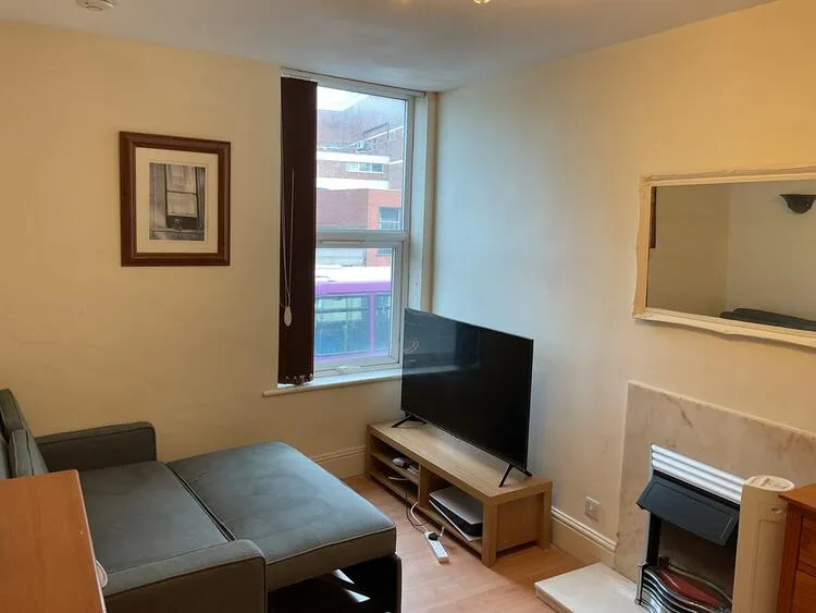130 London Road, Derby DE1 2SR