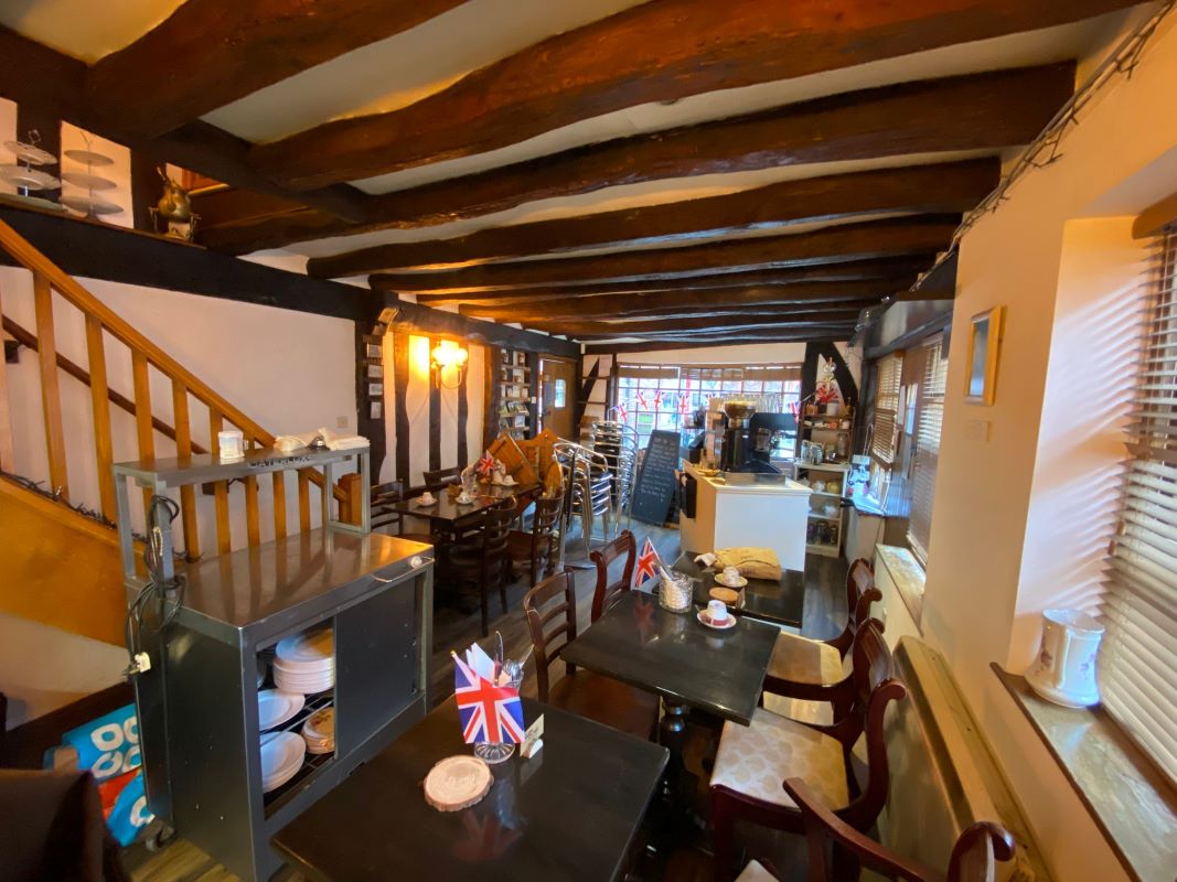 4 Queens Head Court, Newark, Nottinghamshire, NG24 1EL