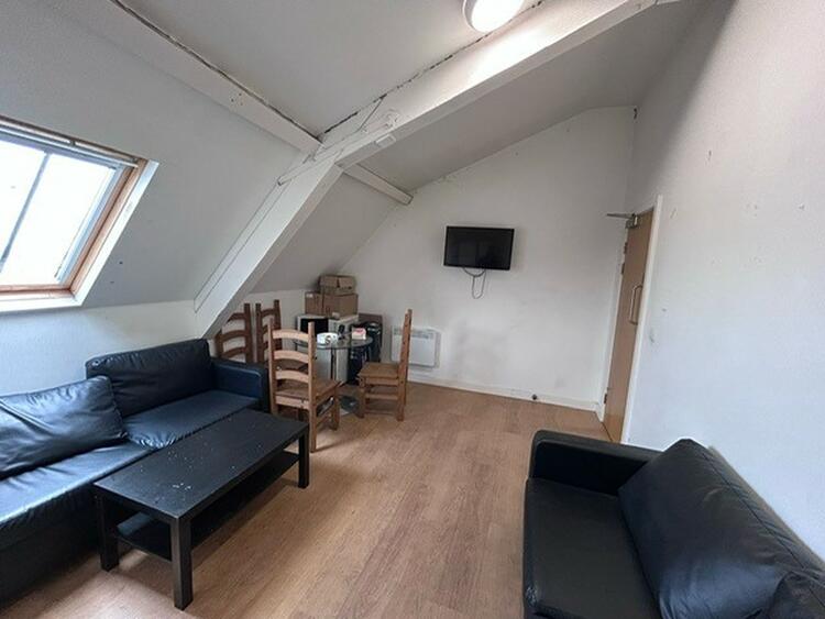 Room 1, Flat 5, Heritage Hall Lodge, 576 Oxford Street, Sheffield S6 3FG