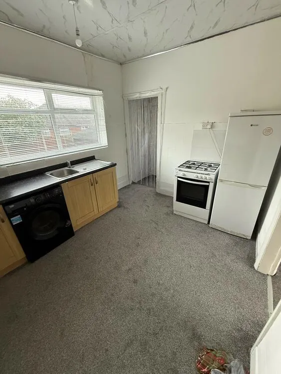 34 Lincoln Road, Stoke-On-Trent ST6 3DE