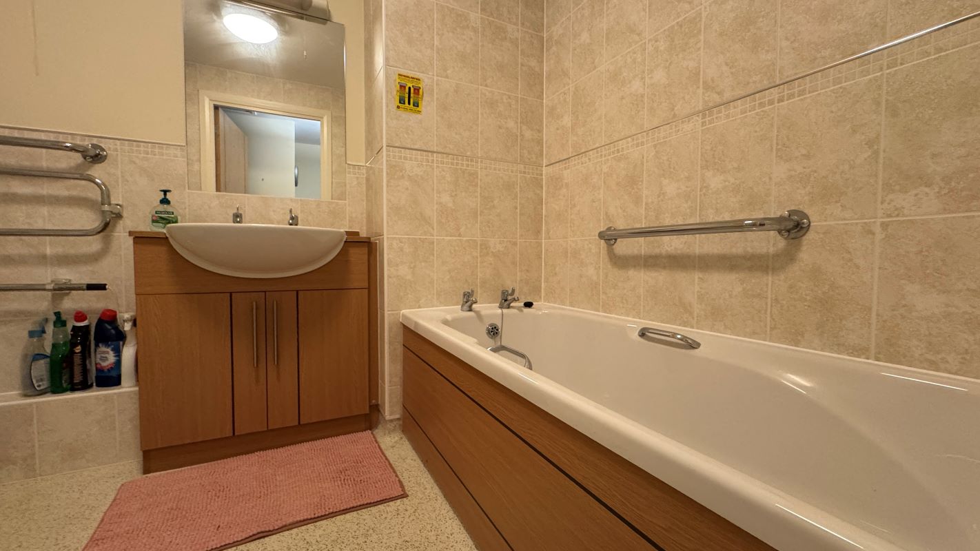 47 Goodes Court, Royston, Hertfordshire, SG8 5FF