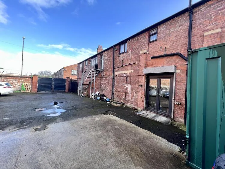 1 Lund Street, Manchester M16 9EJ