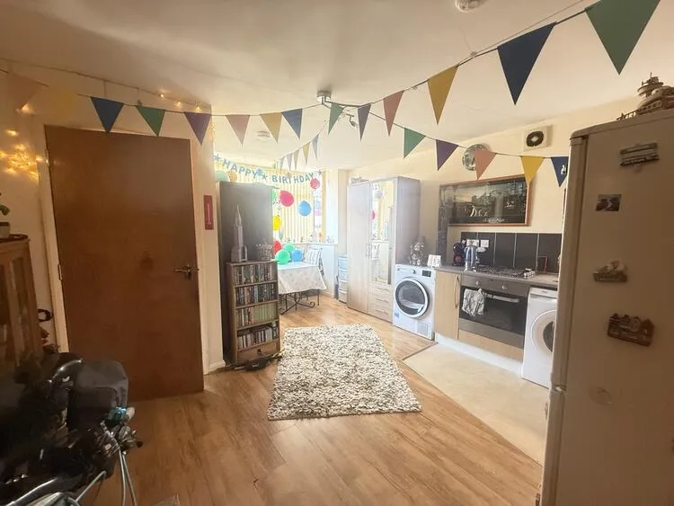 16 - 18 Mansfield Road, Daybrook, Nottingham NG5 6AA
