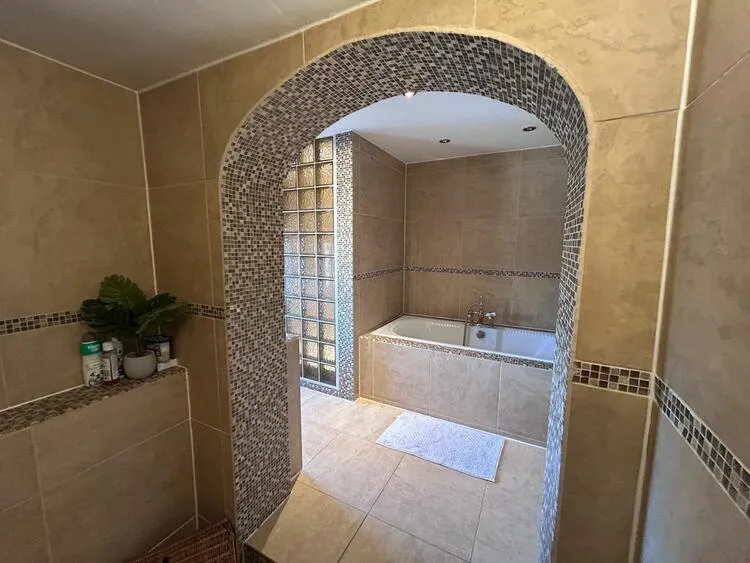 79 Meadow Lane, Long Eaton, Nottingham NG10 2FP