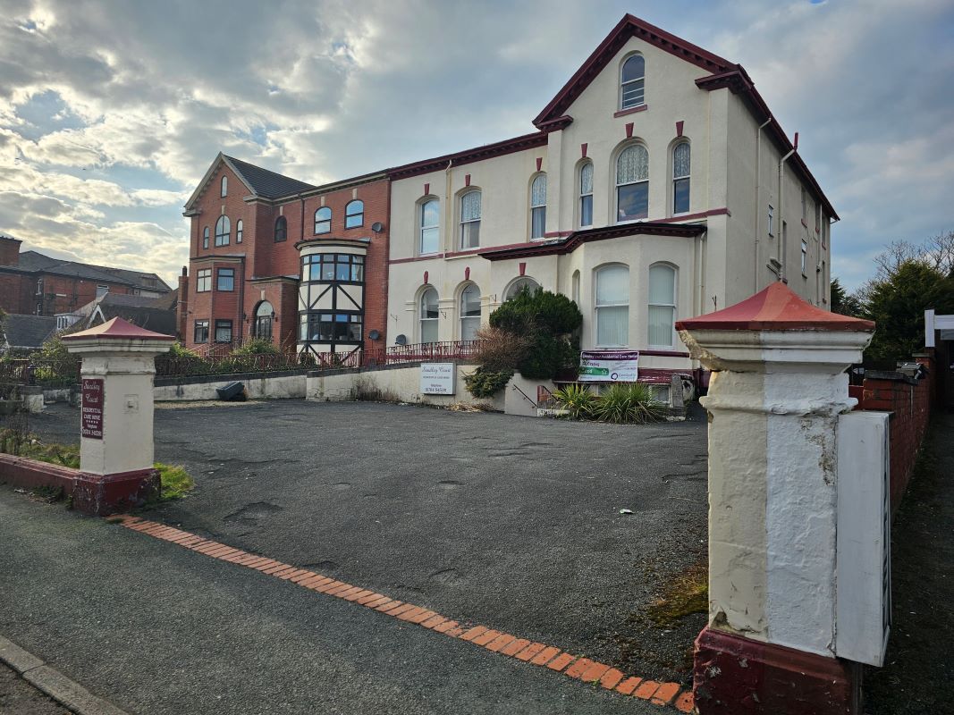 Sandley Court Care Home 39 Queens Road, Southport, Merseyside, PR9 9EX