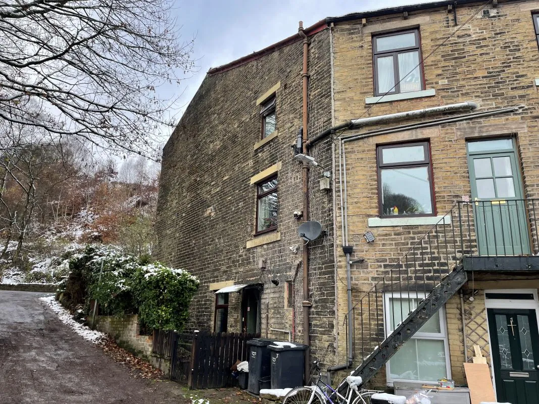 550 Halifax Road, Todmorden, Lancashire, OL14 6DQ