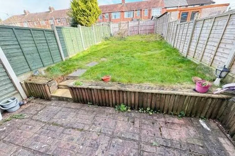 8 Hockett Street, Coventry CV3 5FR