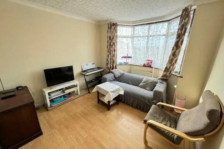 8 Hockett Street, Coventry CV3 5FR