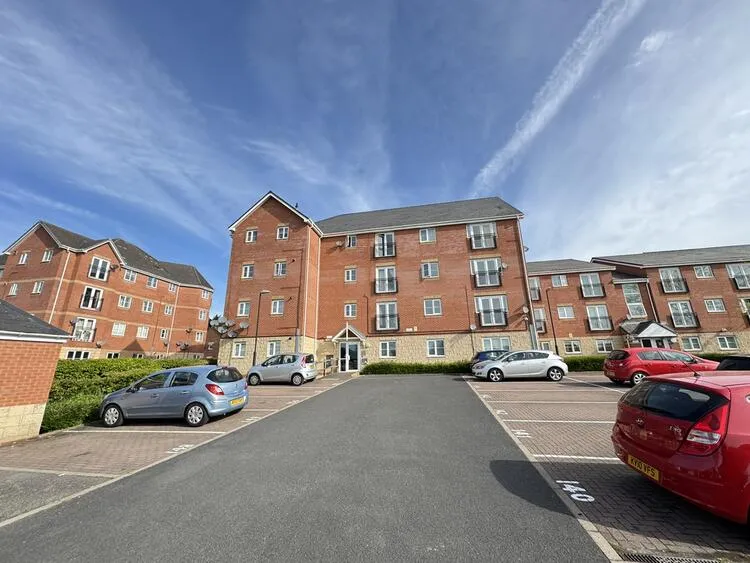 137 Signet Square, Coventry CV2 4NY