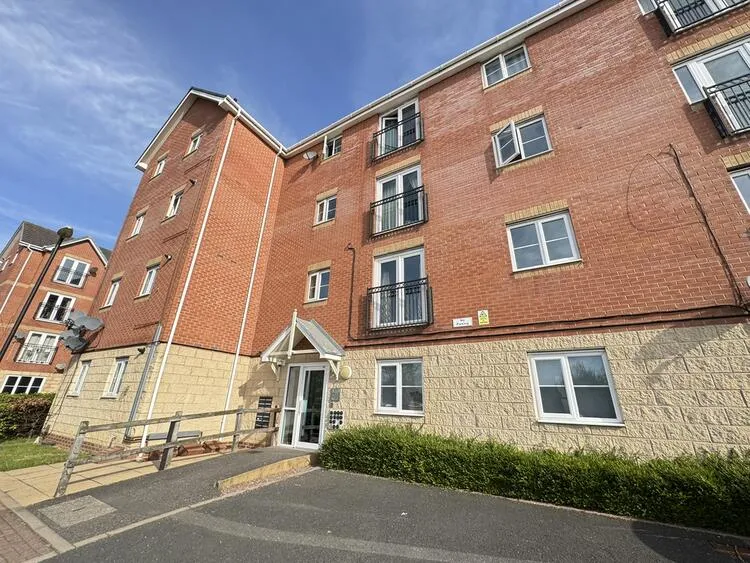 137 Signet Square, Coventry CV2 4NY