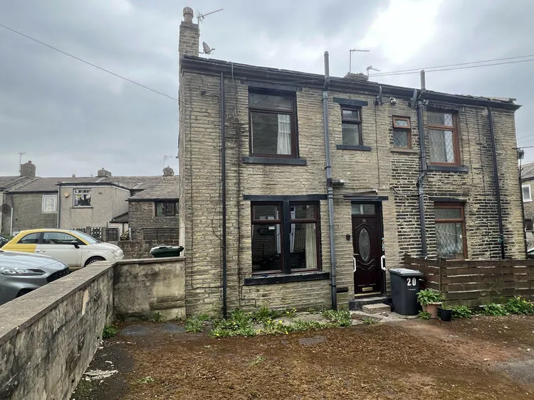 20 Nelson Place, Queensbury, Bradford BD13 2PT