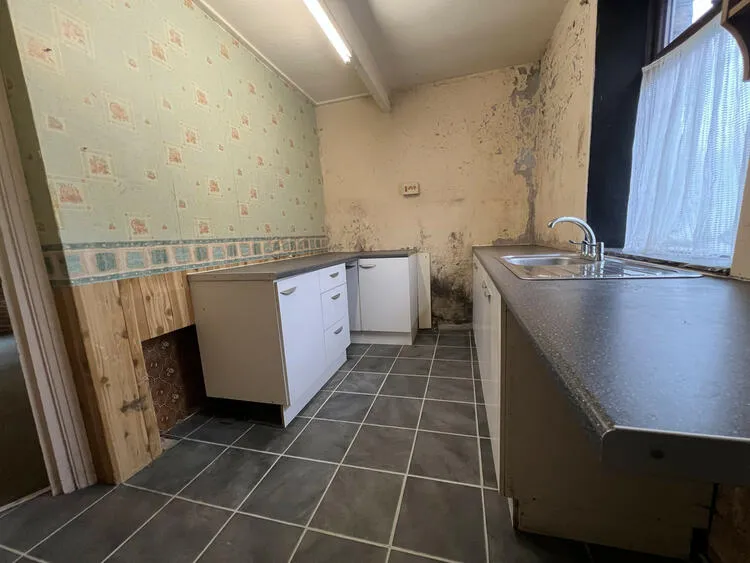20 Nelson Place, Queensbury, Bradford BD13 2PT