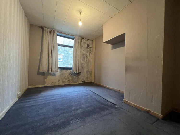 20 Nelson Place, Queensbury, Bradford BD13 2PT