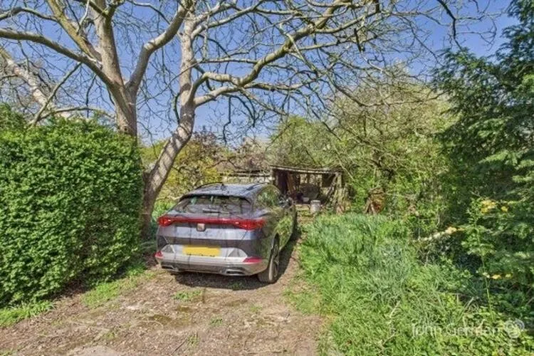 141 Lichfield Road, Branston, Burton-On-Trent, Staffordshire DE14 3HD
