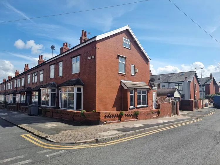 16 Ripon Road, Blackpool FY1 4DY