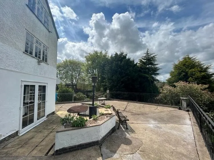 9 Castle Hill, Castle Donington, Derby DE74 2LD