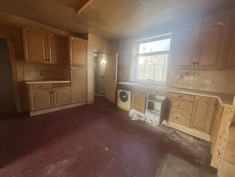 509 - 511 New Hey Road, 4 and 6 Ray Gate, Mount, Huddersfield HD3 3XN
