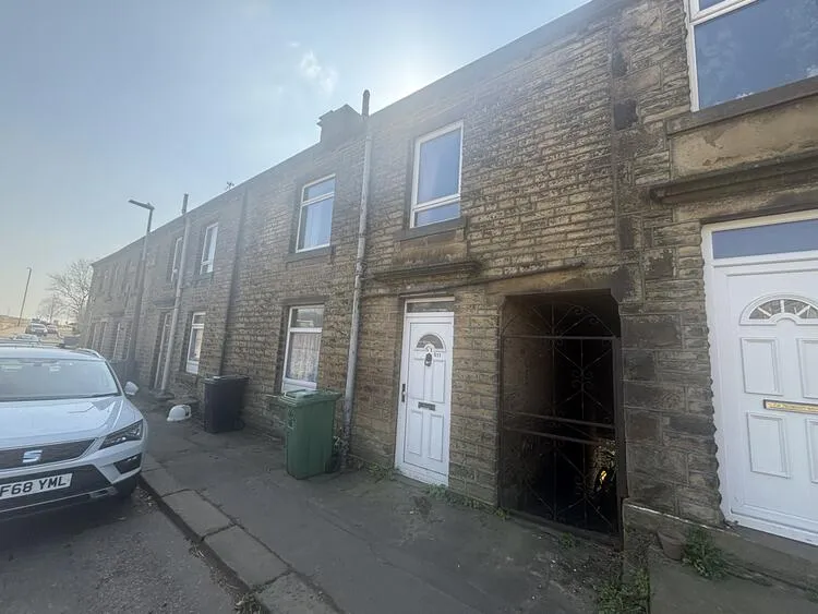 509 - 511 New Hey Road, 4 and 6 Ray Gate, Mount, Huddersfield HD3 3XN