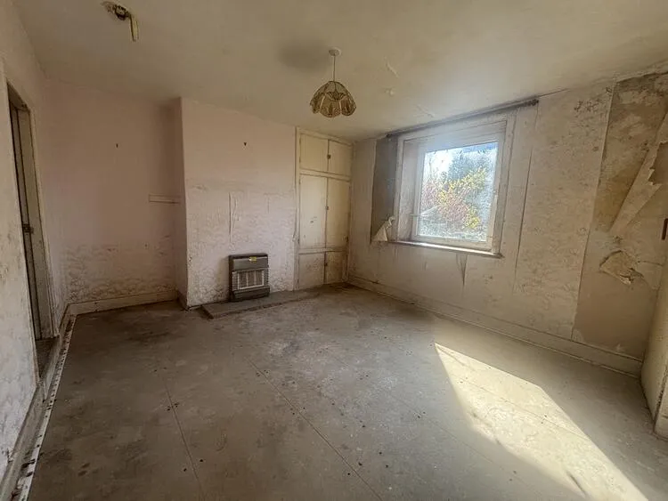 509 - 511 New Hey Road, 4 and 6 Ray Gate, Mount, Huddersfield HD3 3XN