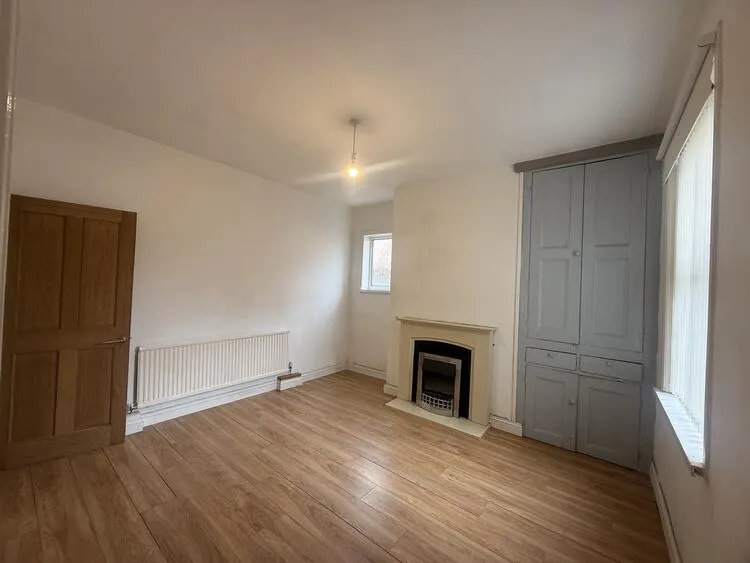 1 Grimsby Terrace, Nottingham NG3 1DN