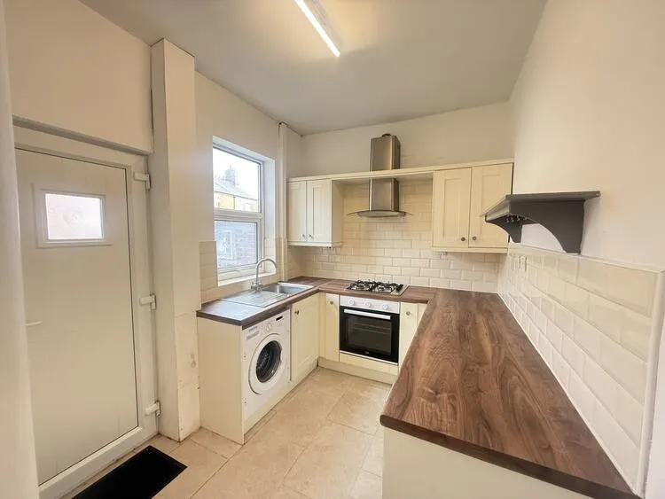 1 Grimsby Terrace, Nottingham NG3 1DN
