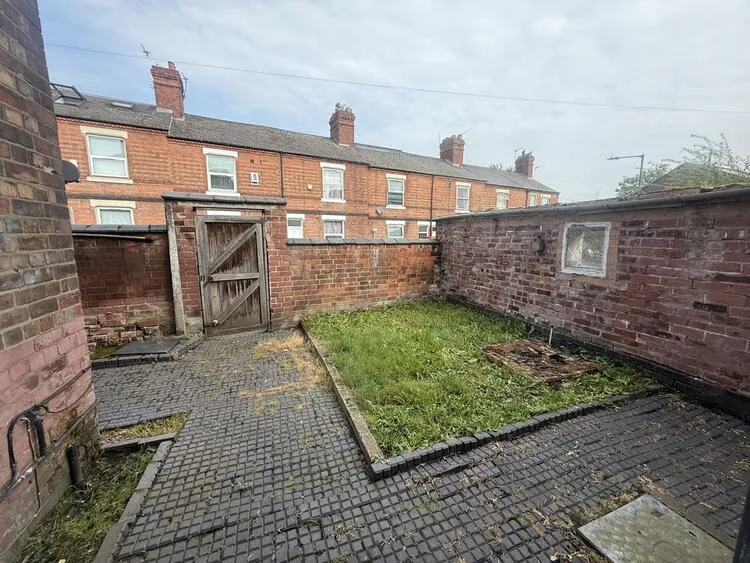 1 Grimsby Terrace, Nottingham NG3 1DN