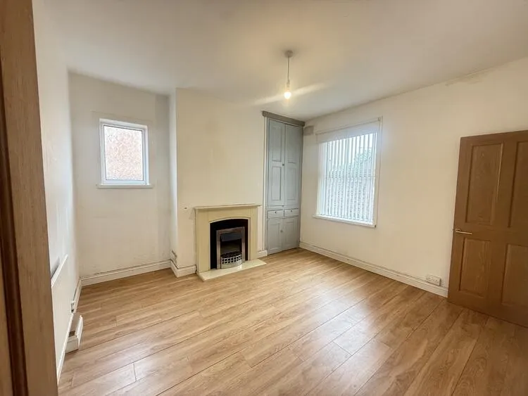 1 Grimsby Terrace, Nottingham NG3 1DN