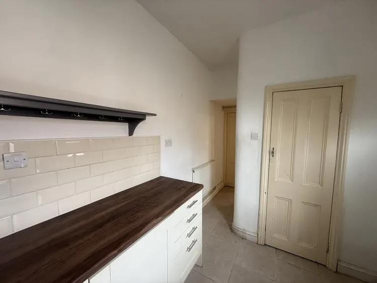 1 Grimsby Terrace, Nottingham NG3 1DN