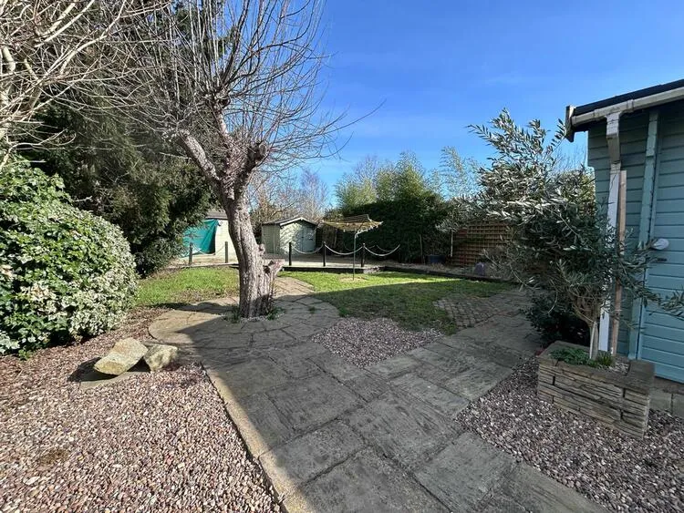 79 Meadow Lane, Long Eaton, Nottingham NG10 2FP