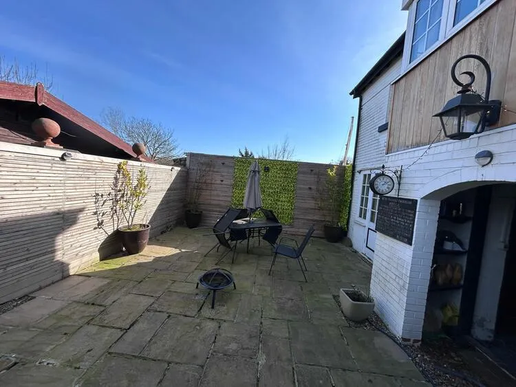 79 Meadow Lane, Long Eaton, Nottingham NG10 2FP