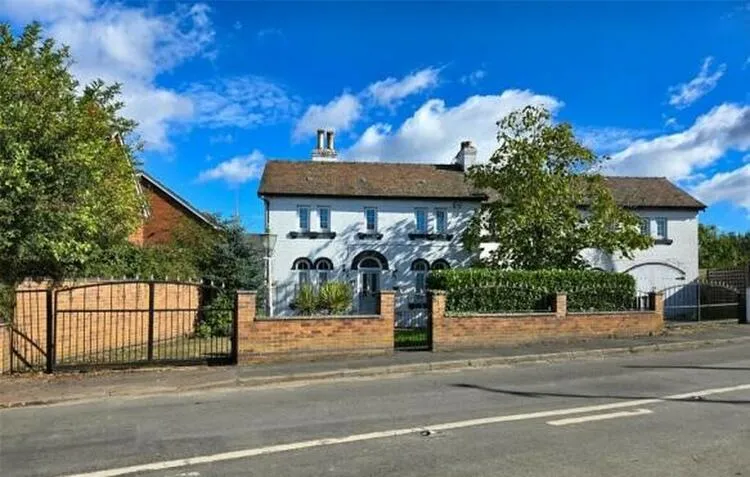 79 Meadow Lane, Long Eaton, Nottingham NG10 2FP