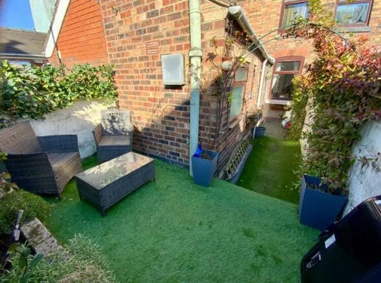 45 Mountford Street, Burslem, Stoke-On-Trent ST6 4EJ