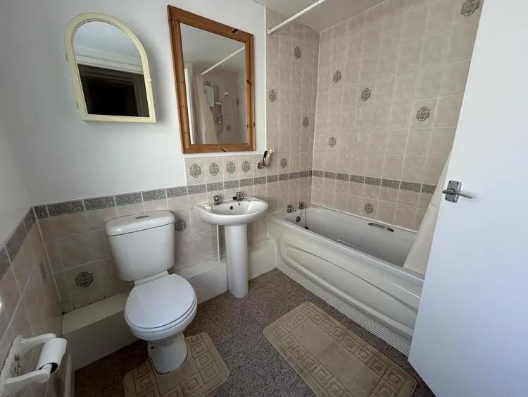48 Wood Street, Burton-On-Trent DE14 3AB
