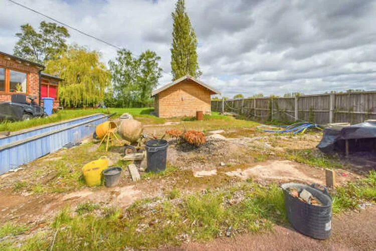 Land at Snelsmoor Lane, Chellaston, Derby DE73 6TQ