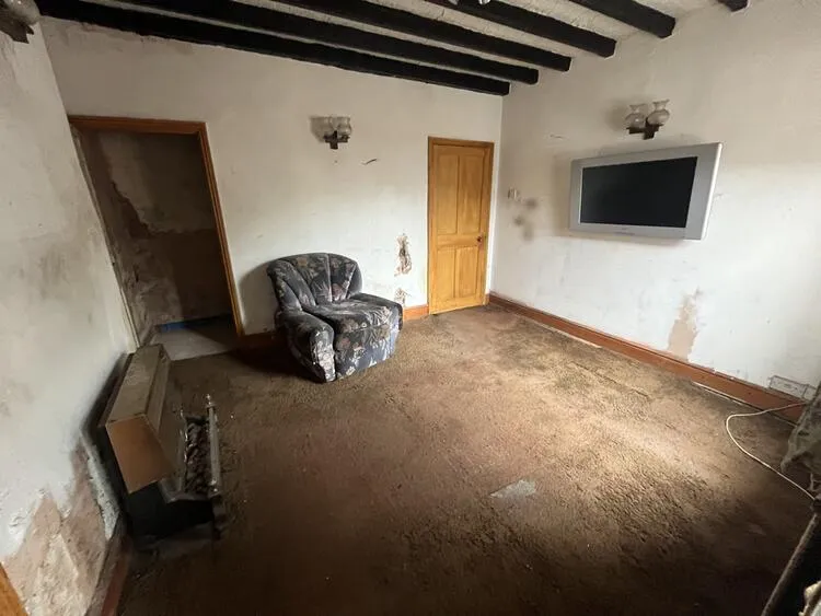 11 Kirkhill, Shepshed, Loughborough LE12 9PA