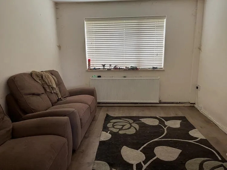 12 Weetman Gardens, Nottingham NG5 9EW
