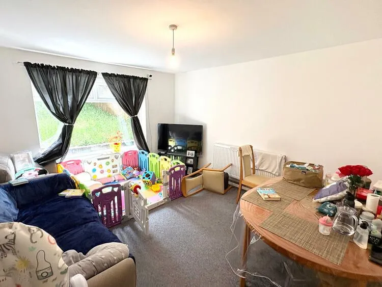 1 St. Quentin Close, Derby DE22 3JT