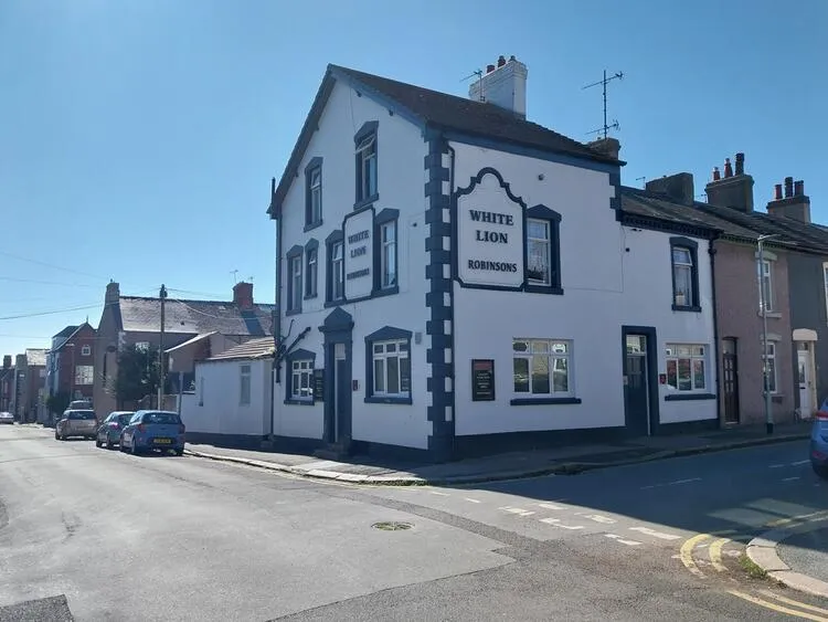 The White Lion, 46 Mount Pleasant, Barrow-In-Furness LA14 2DQ