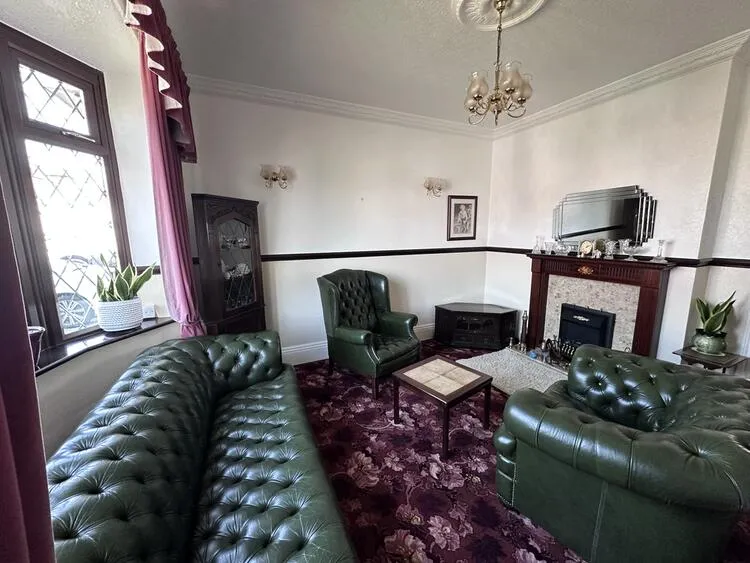 49 Handsworth Crescent, Sheffield S9 4BN