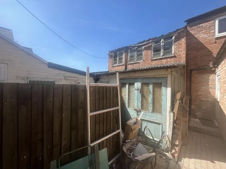 751 &  751A Aylestone Road, Aylestone, Leicester, Leicestershire LE2 8TG