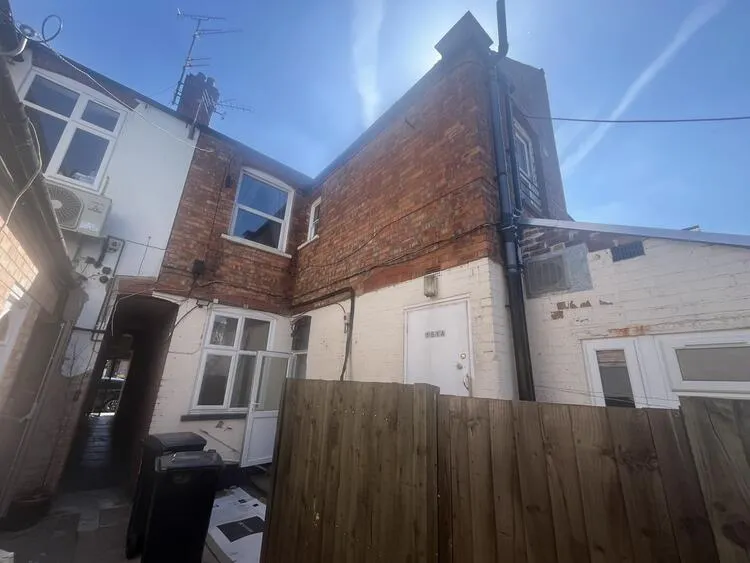 751 &  751A Aylestone Road, Aylestone, Leicester, Leicestershire LE2 8TG