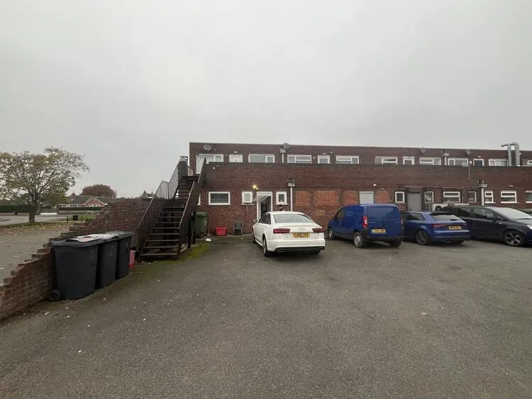 4 Fenton Crescent, Measham, Swadlincote, Staffordshire DE12 7EU