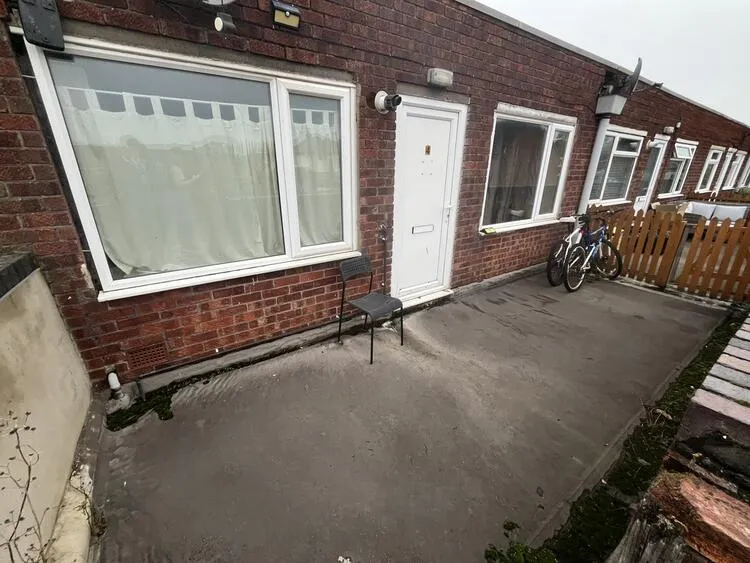 4 Fenton Crescent, Measham, Swadlincote, Staffordshire DE12 7EU