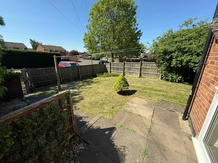 3 Weston Close, Hinckley, Leicestershire LE10 0XR