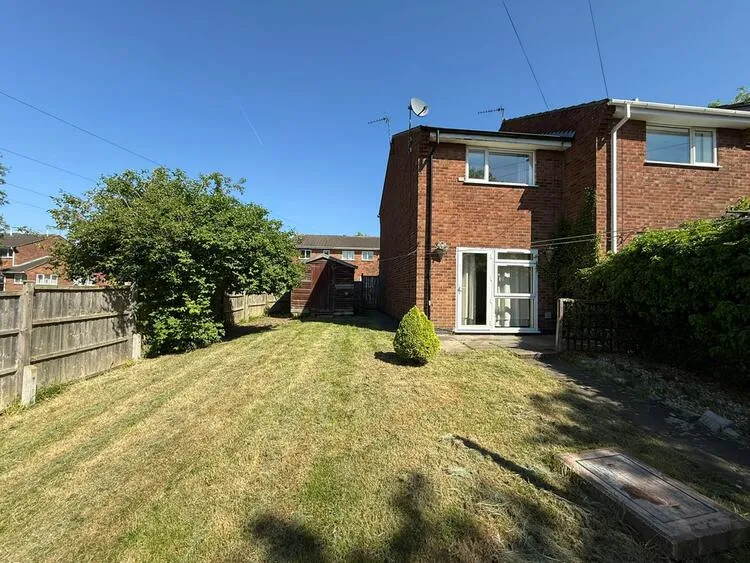 3 Weston Close, Hinckley, Leicestershire LE10 0XR