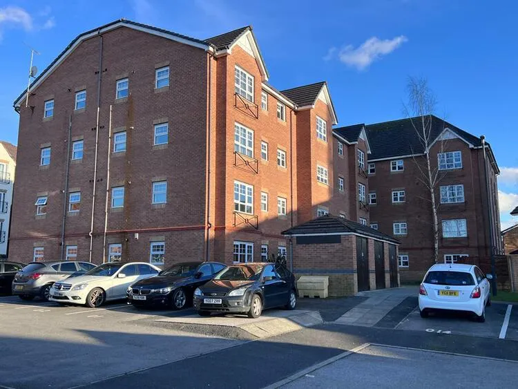 Flat 12, The Oaks, 1 Ainsbrook Avenue, Manchester M9 7FJ