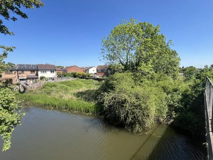 Land  to North Of, Little Glen Road / Blaby Rd, Glen Parva, Leicester, Leicestershire LE2 9TW