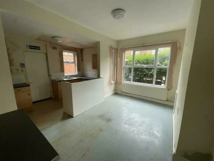 81 St. Peters Road, Leicester, Leicestershire LE2 1DH